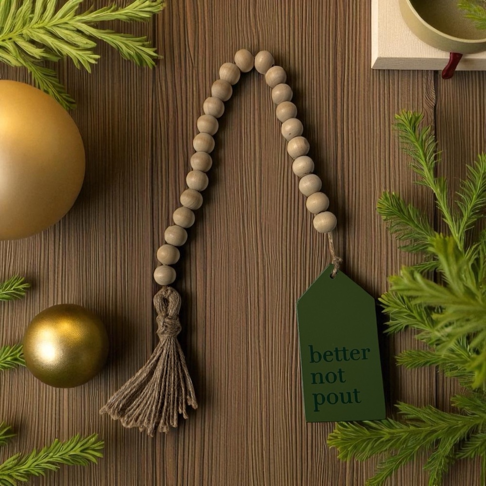 Holiday Wooden Beaded Garland with Green Tag